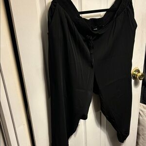 Torrid Black Capris